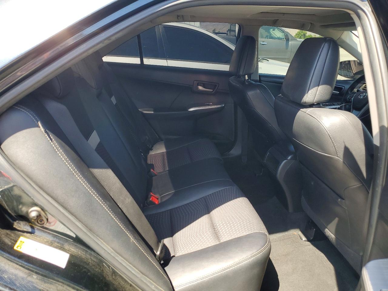 2013 TOYOTA CAMRY SE photo 19