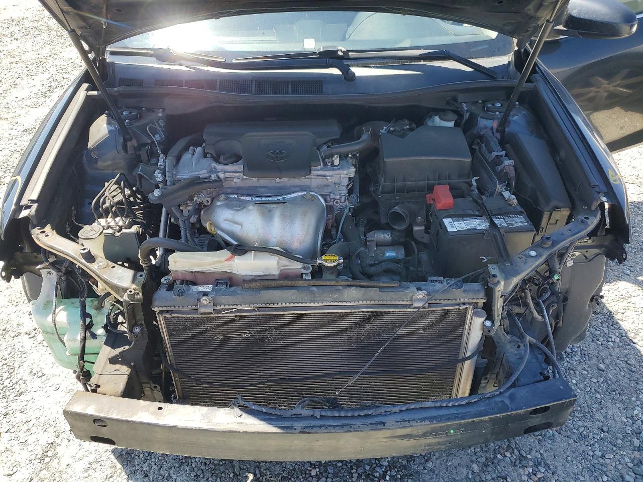 2013 TOYOTA CAMRY SE photo 21