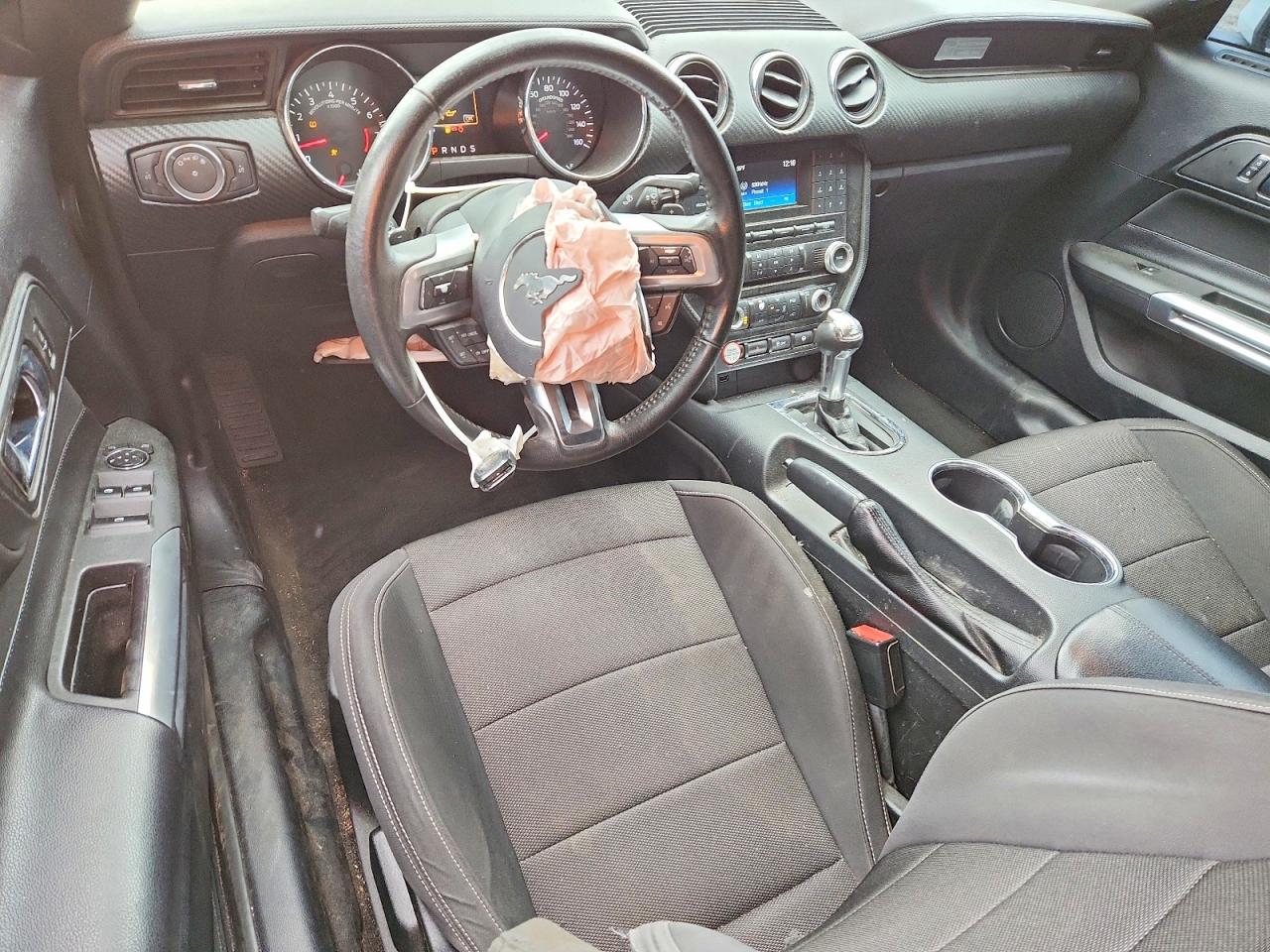 2015 FORD MUSTANG photo 8
