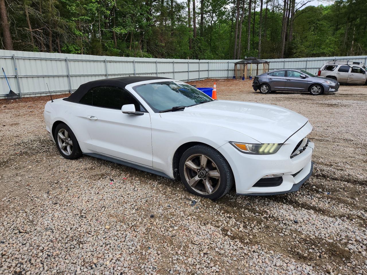2015 FORD MUSTANG photo 4