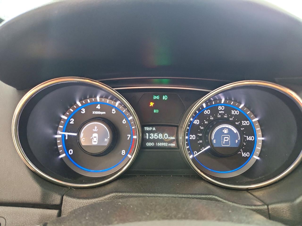 2012 HYUNDAI SONATA SE photo 17