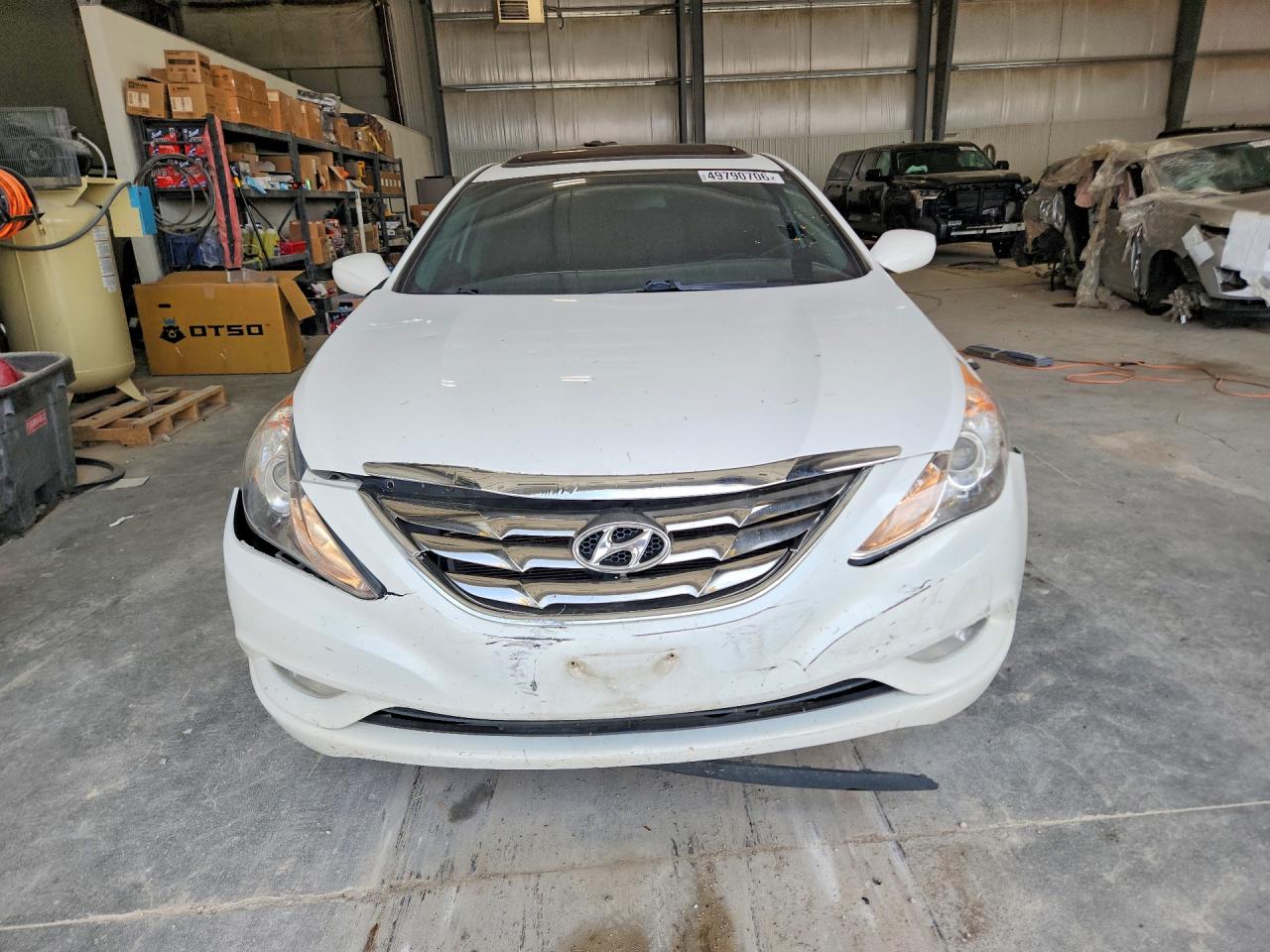 2012 HYUNDAI SONATA SE photo 9