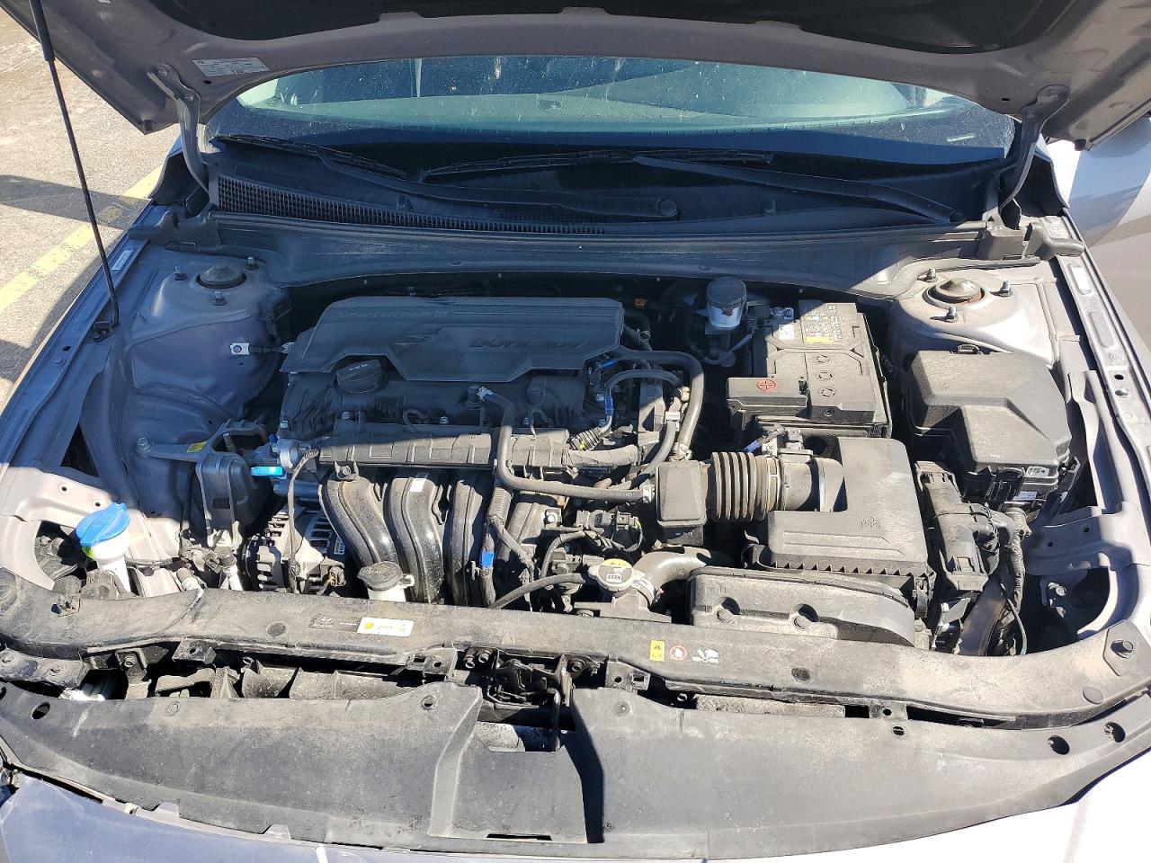 2025 HYUNDAI ELANTRA SE photo 31