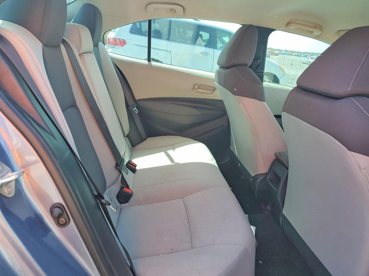 2022 TOYOTA COROLLA LE photo 28