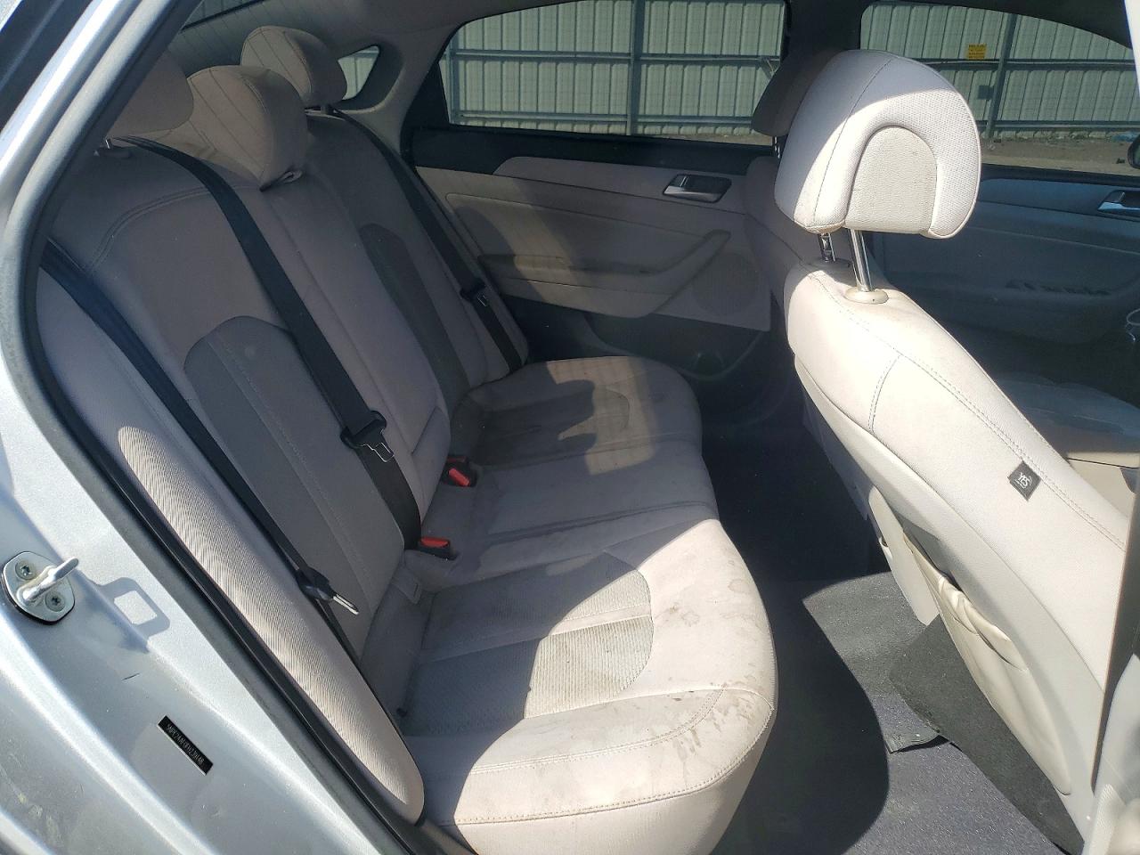 2015 HYUNDAI SONATA SE photo 28