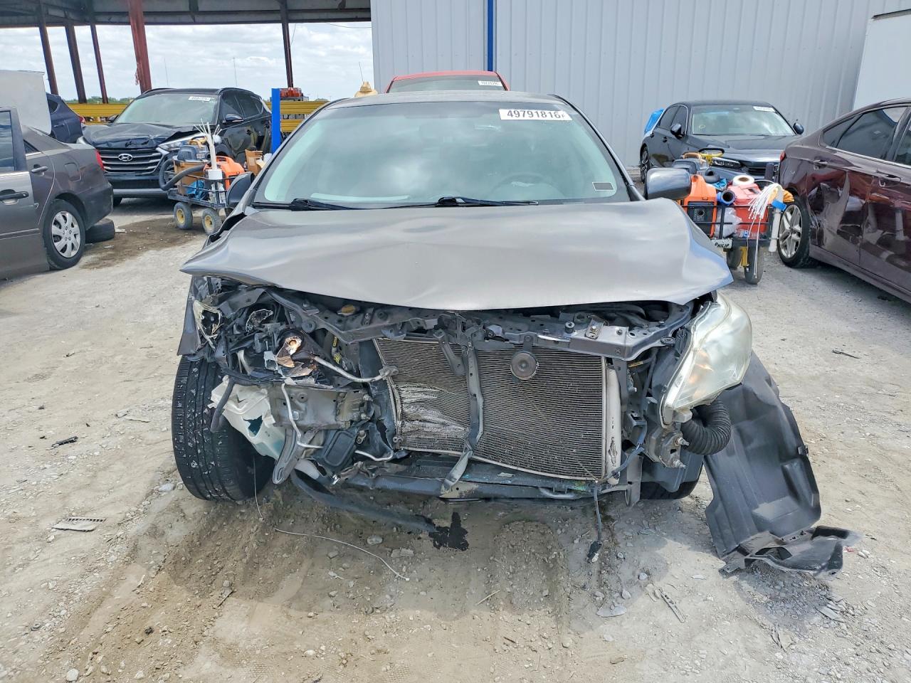 2013 TOYOTA COROLLA LE photo 9