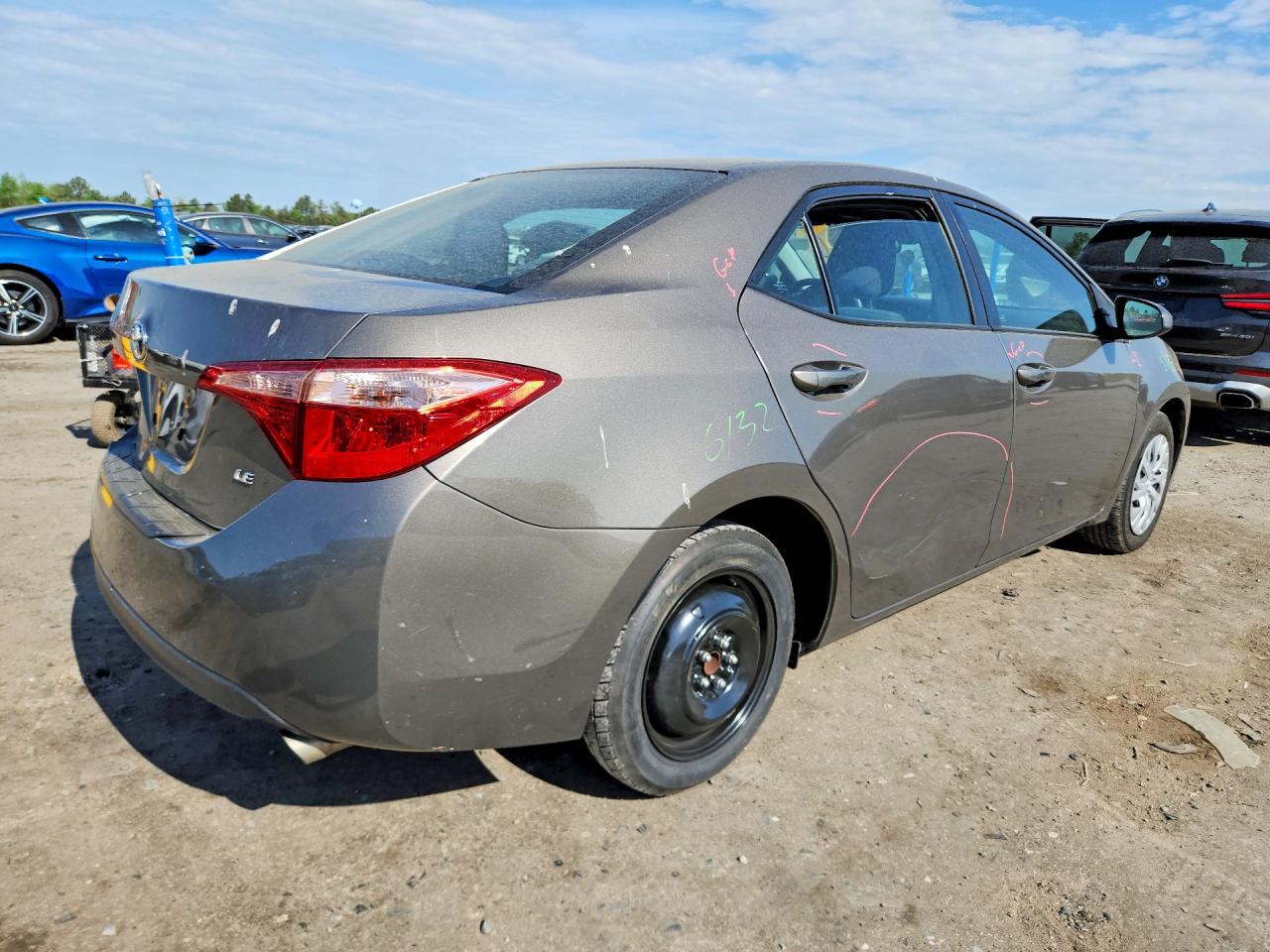 2018 TOYOTA COROLLA LE photo 5