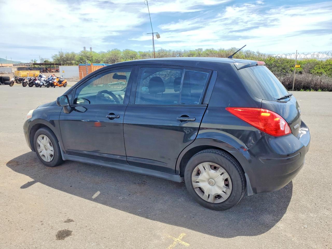 2012 NISSAN VERSA 1.8 S photo 3