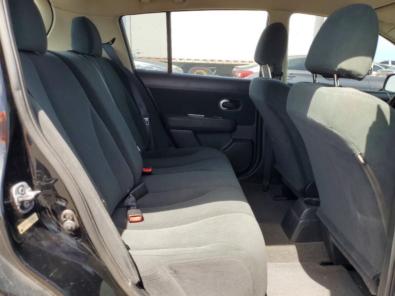 2012 NISSAN VERSA 1.8 S photo 19