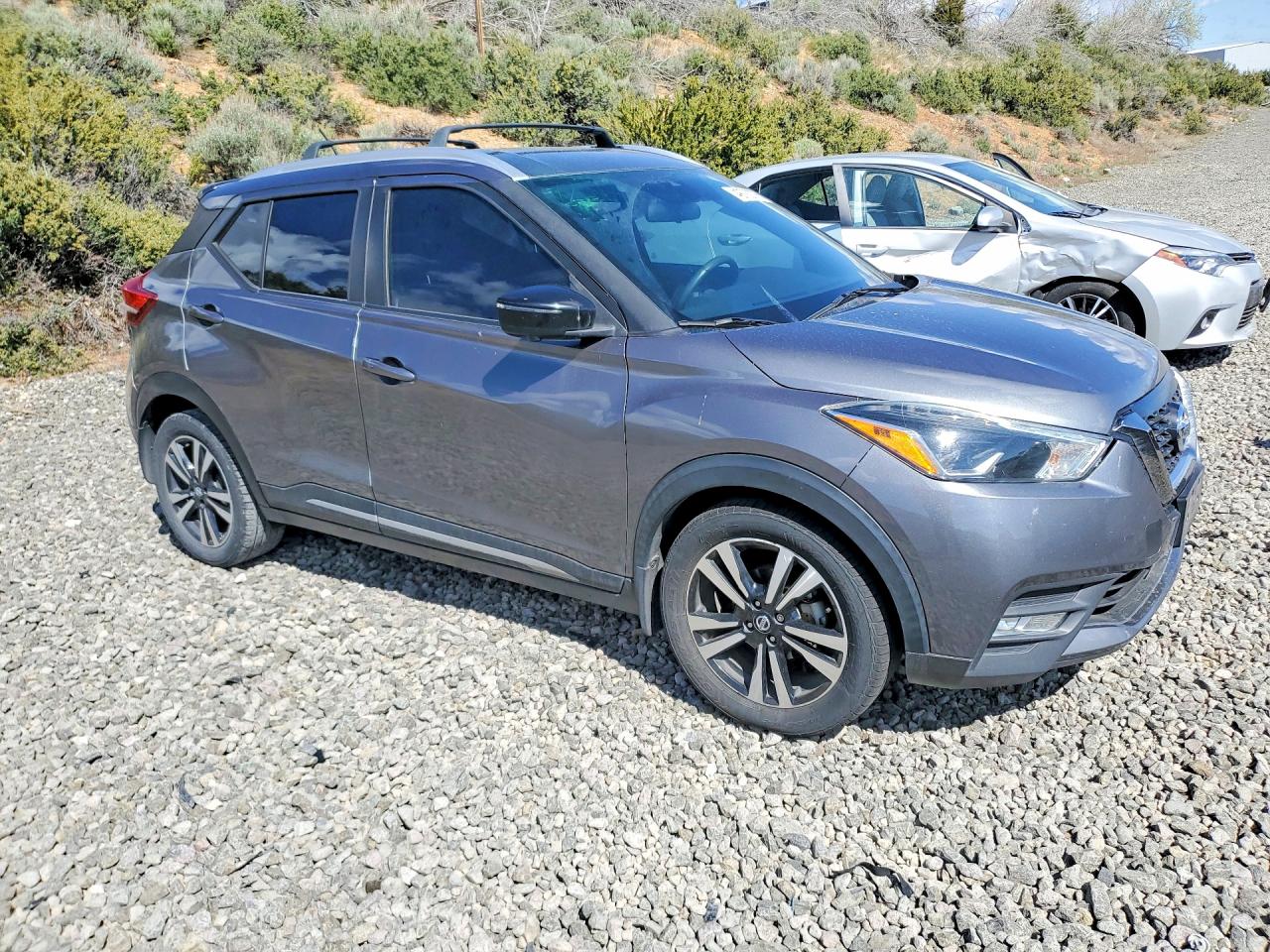 2020 NISSAN KICKS SR photo 4