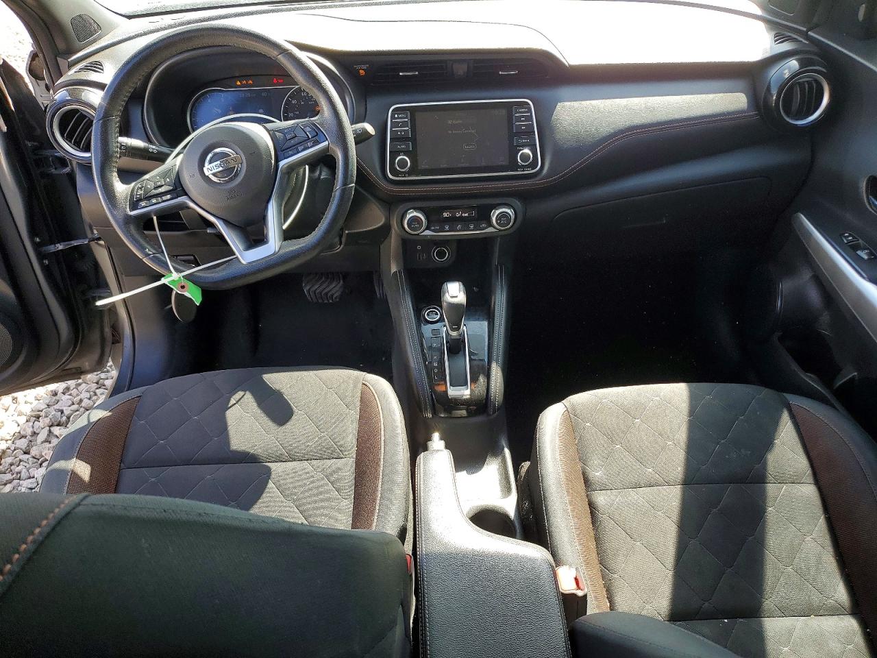 2020 NISSAN KICKS SR photo 8