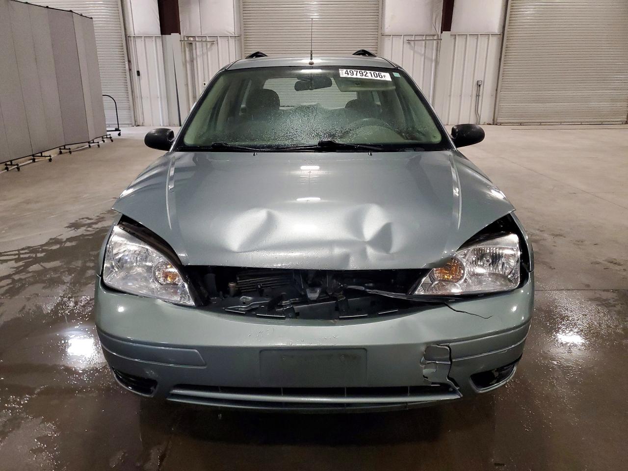 2005 FORD FOCUS ZXW photo 9