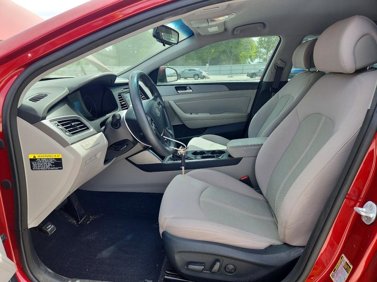 2015 HYUNDAI SONATA SE photo 19