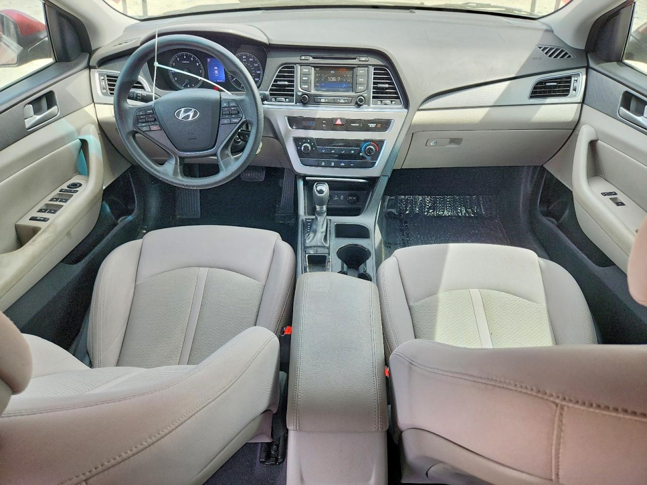 2015 HYUNDAI SONATA SE photo 22