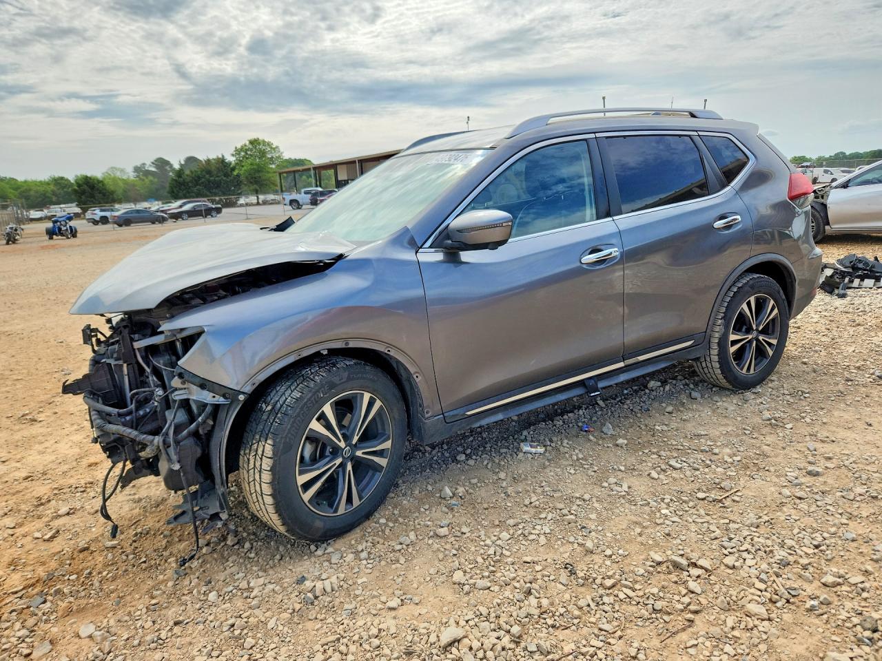 2018 NISSAN ROGUE