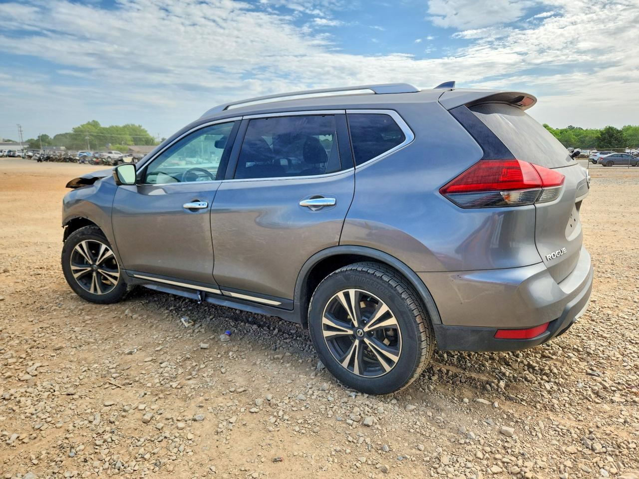 2018 NISSAN ROGUE SL photo 3