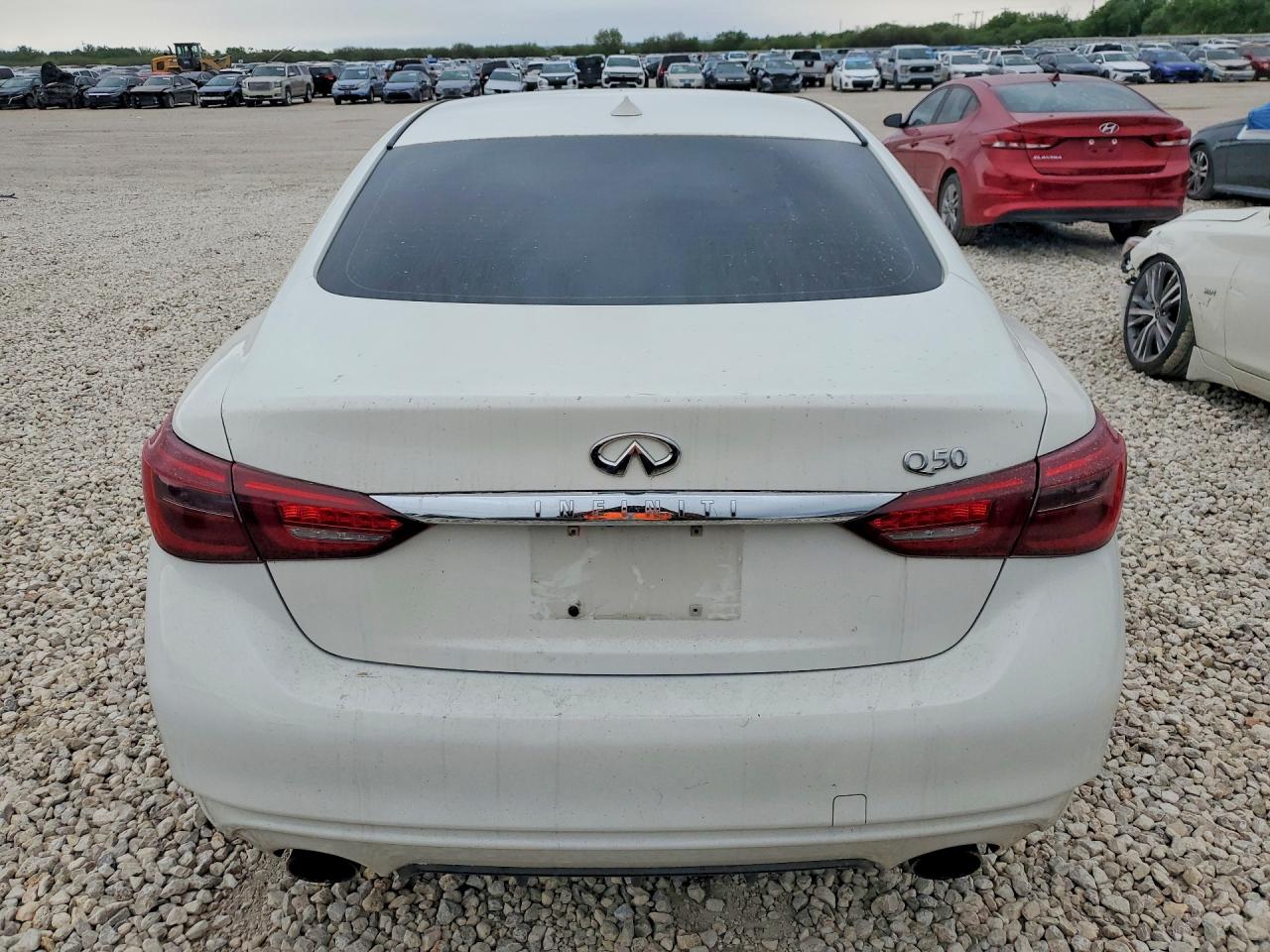 2018 INFINITI Q50 3.0T LUXE photo 11