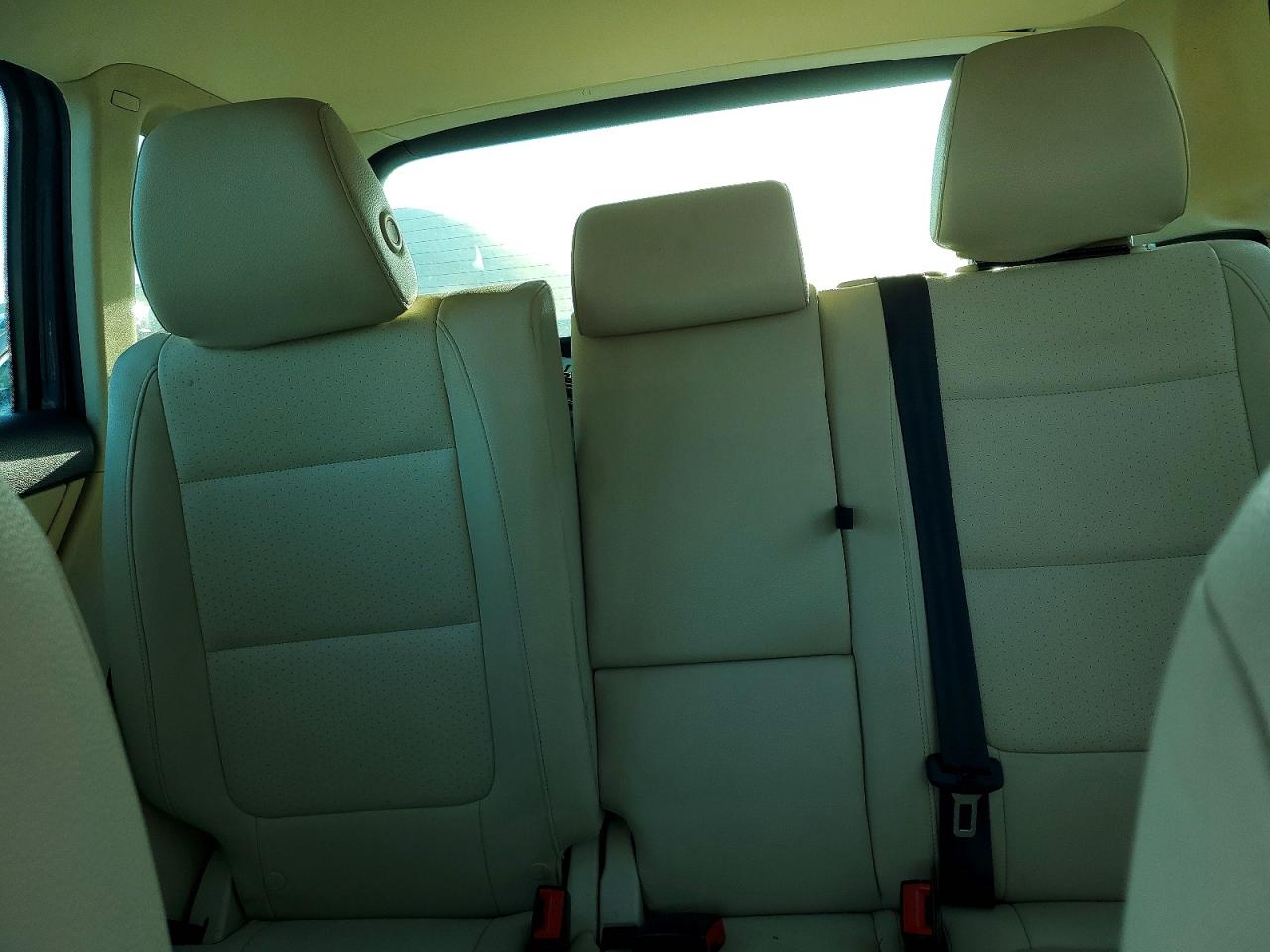 2013 VOLKSWAGEN TIGUAN S photo 28