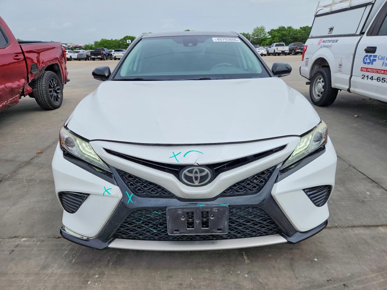 2019 TOYOTA CAMRY XSE photo 9