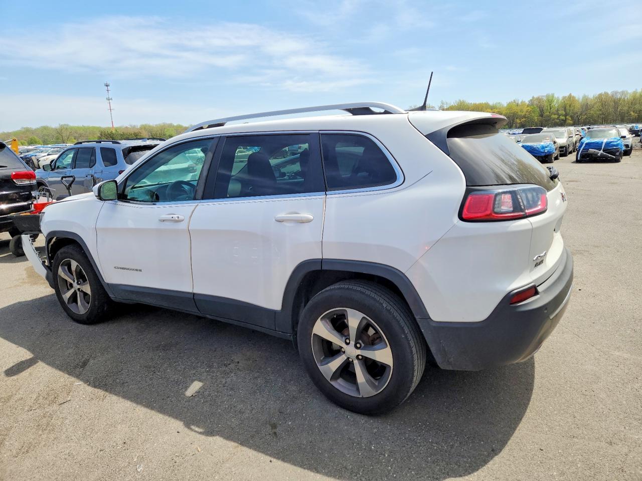 2019 JEEP CHEROKEE LIMITED photo 2
