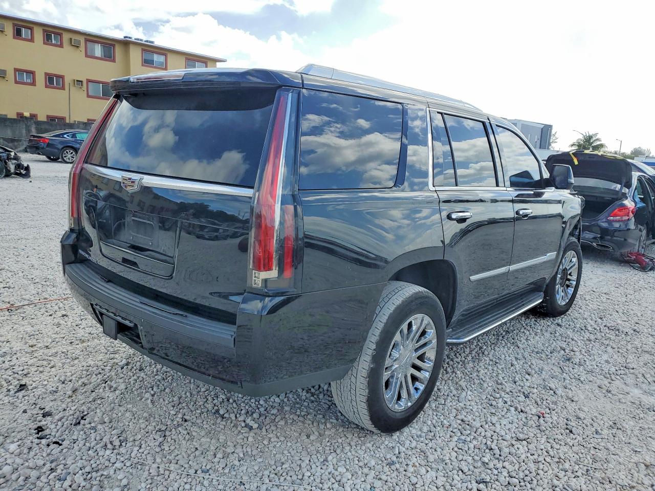 2020 CADILLAC ESCALADE photo 3