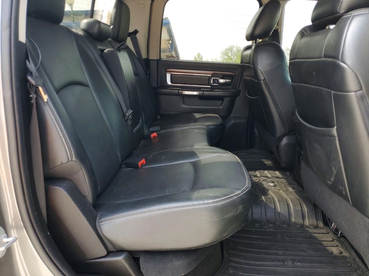 2013 RAM 1500 LARAMIE photo 28