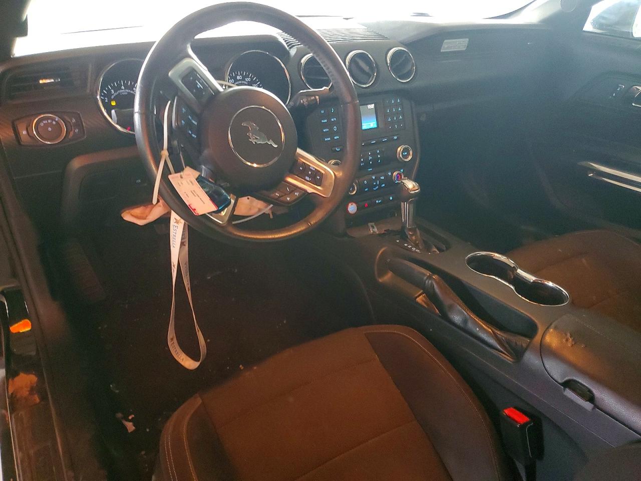 2015 FORD MUSTANG photo 15