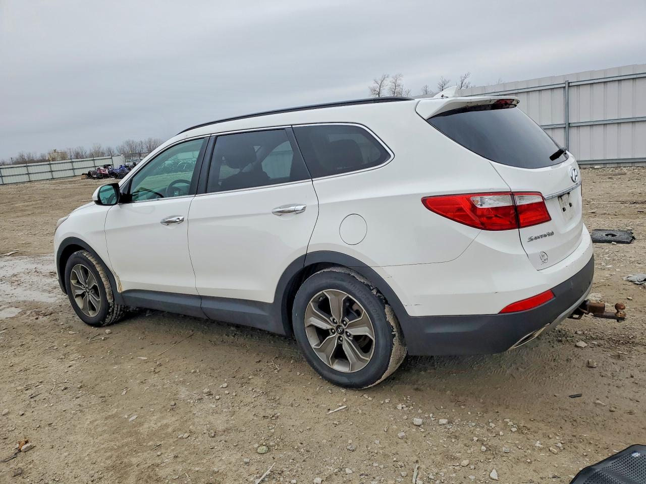 2014 HYUNDAI SANTA FE GLS photo 3