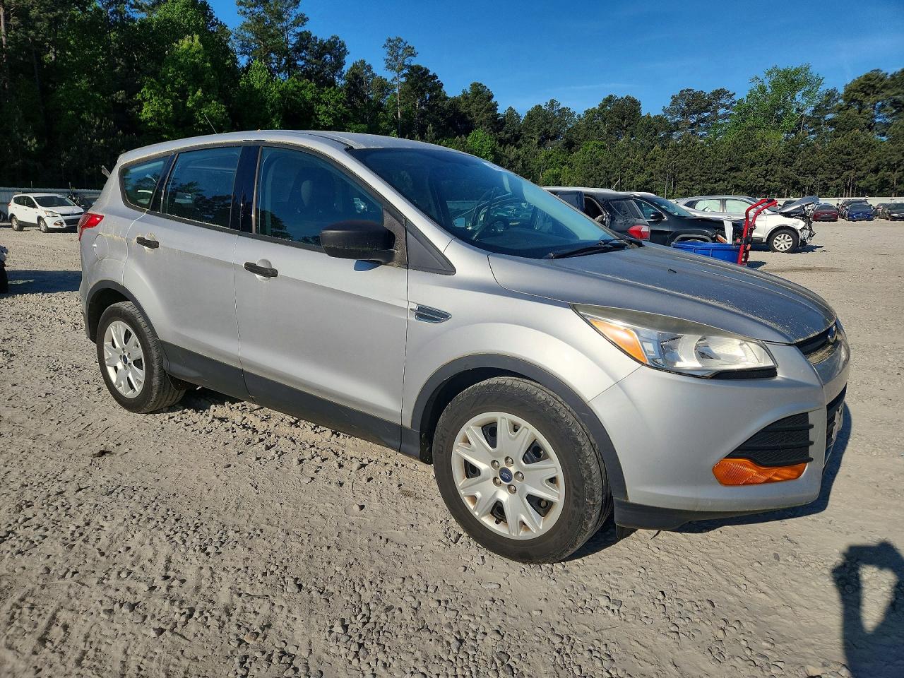 2014 FORD ESCAPE S photo 4