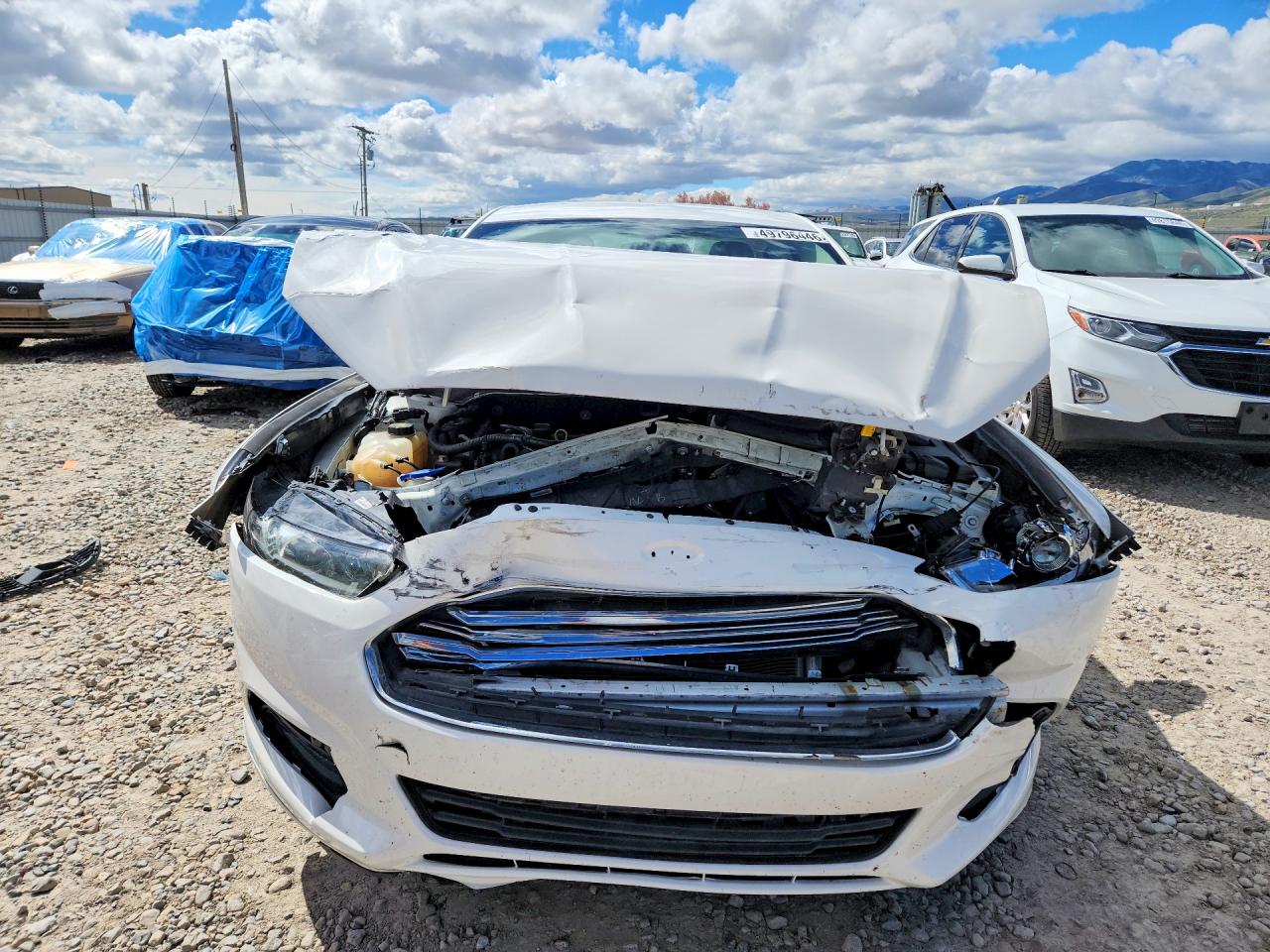 2016 FORD FUSION SE photo 9