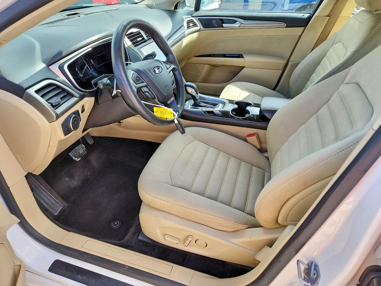 2016 FORD FUSION SE photo 13