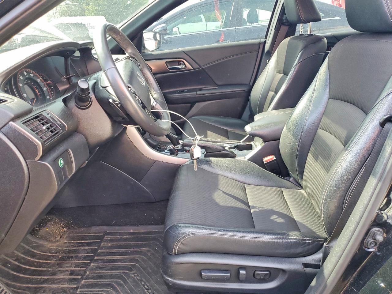 2016 HONDA ACCORD SPORT photo 19