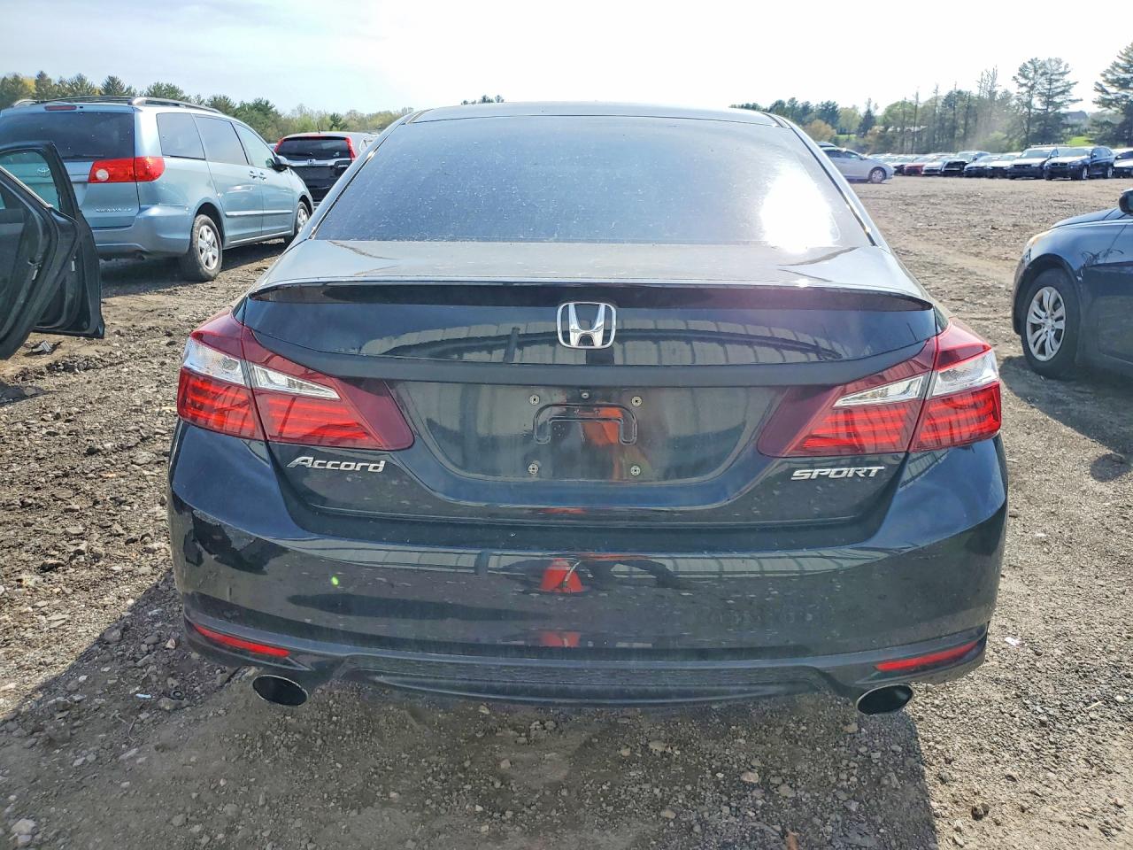 2016 HONDA ACCORD SPORT photo 16