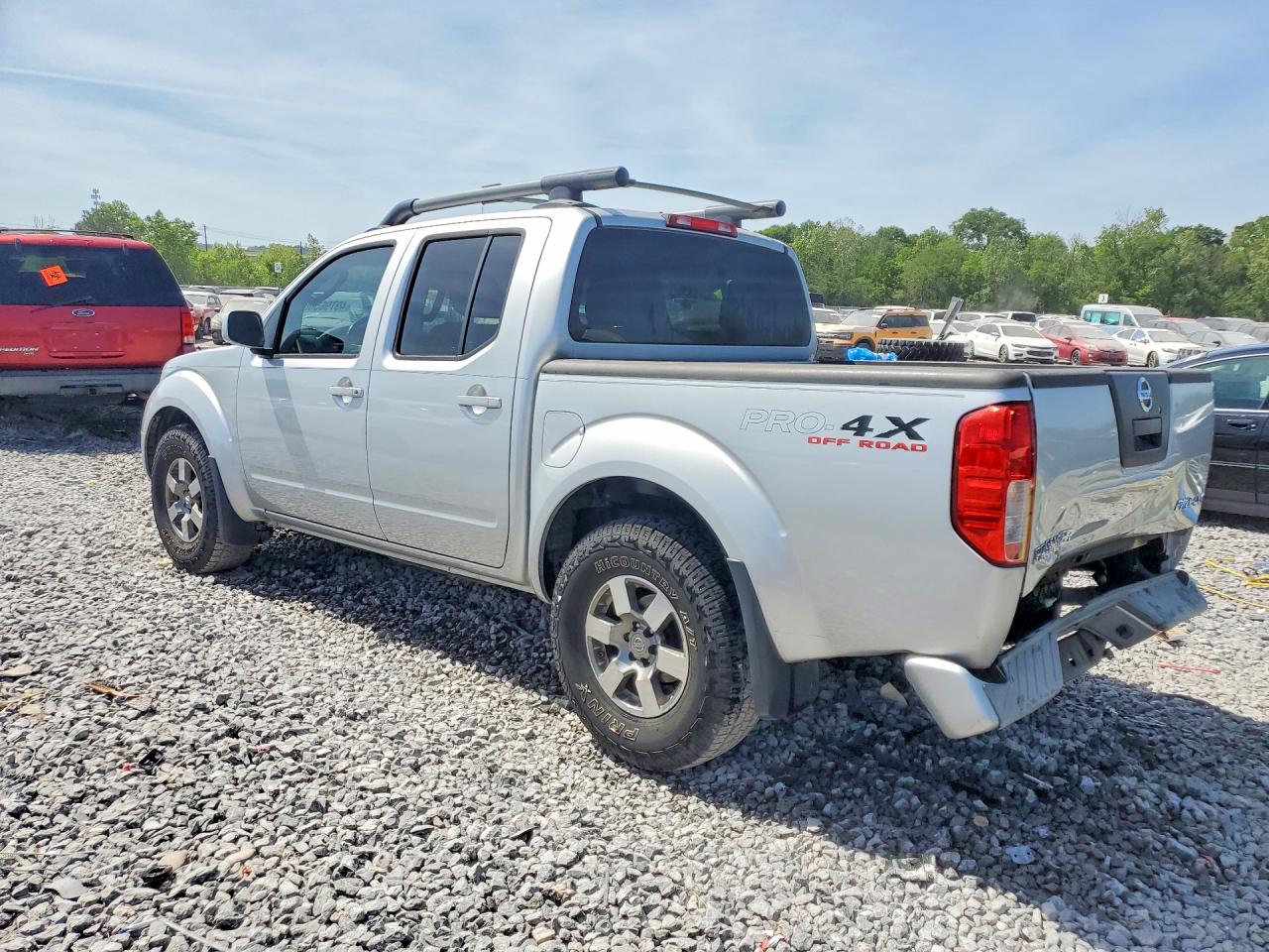 2011 NISSAN FRONTIER S photo 4