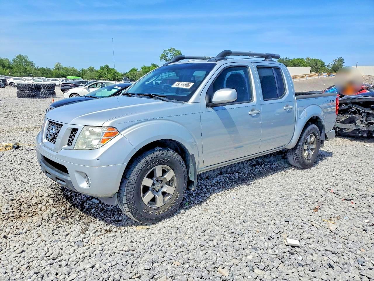 2011 NISSAN FRONTIER
