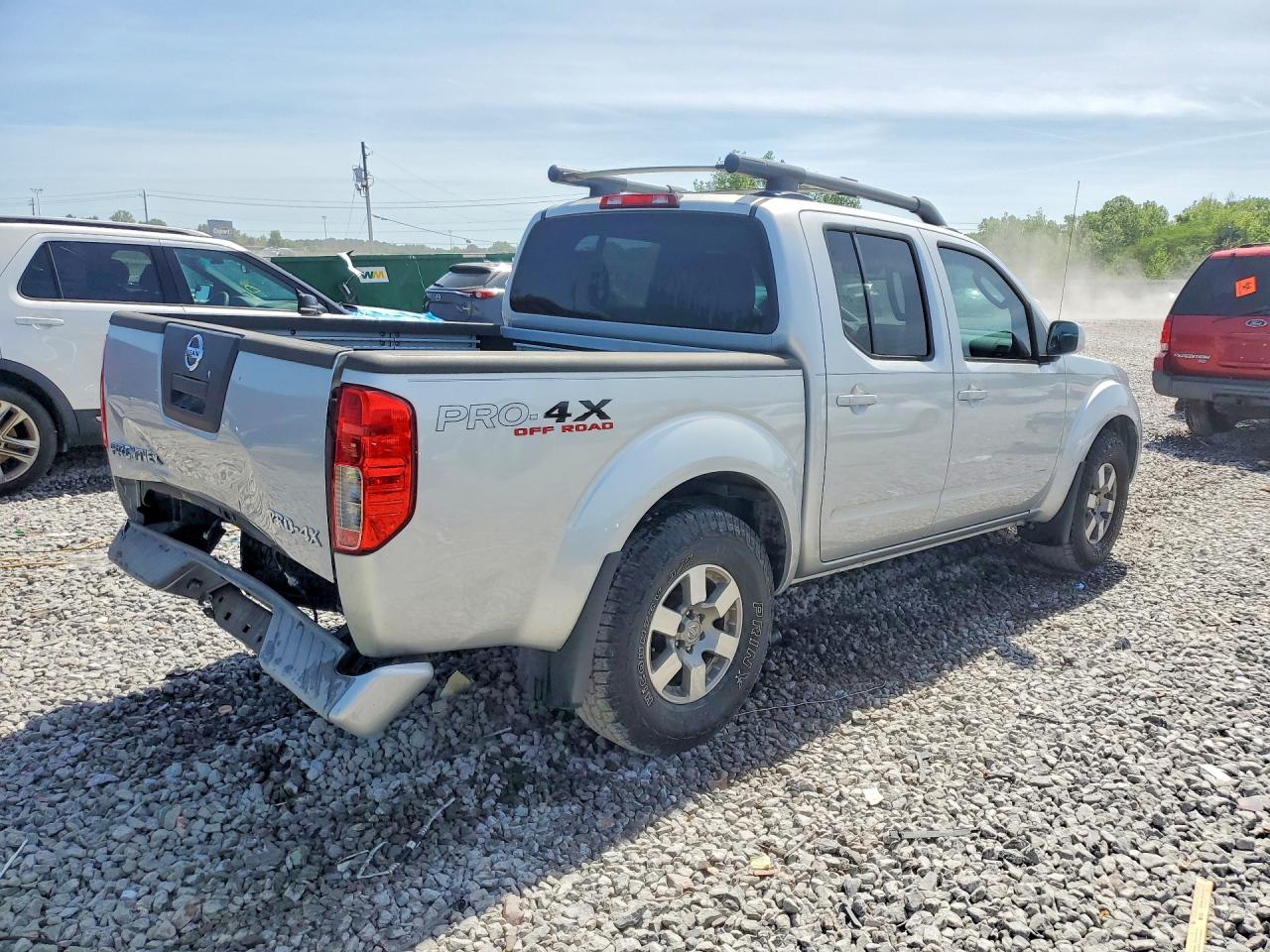 2011 NISSAN FRONTIER S photo 7