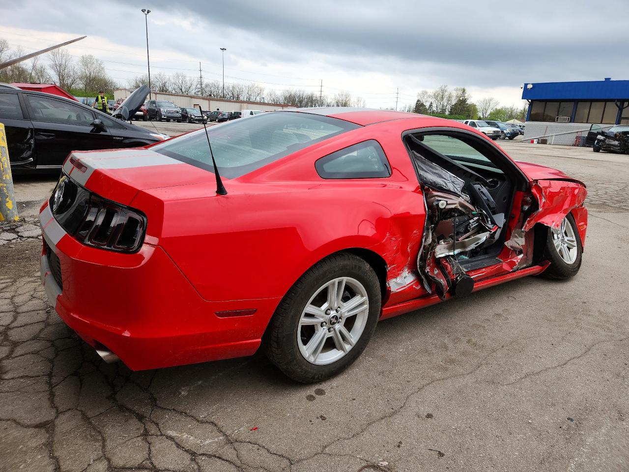 2014 FORD MUSTANG photo 5