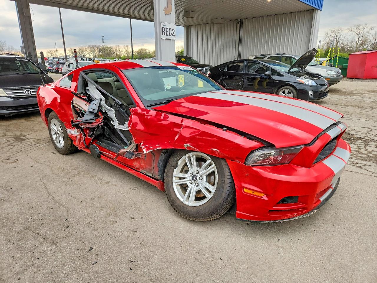 2014 FORD MUSTANG photo 7