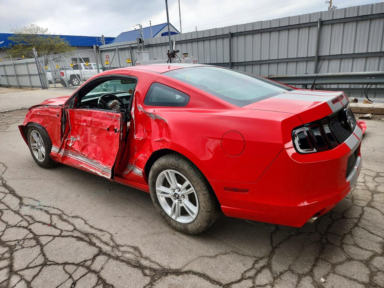2014 FORD MUSTANG photo 3