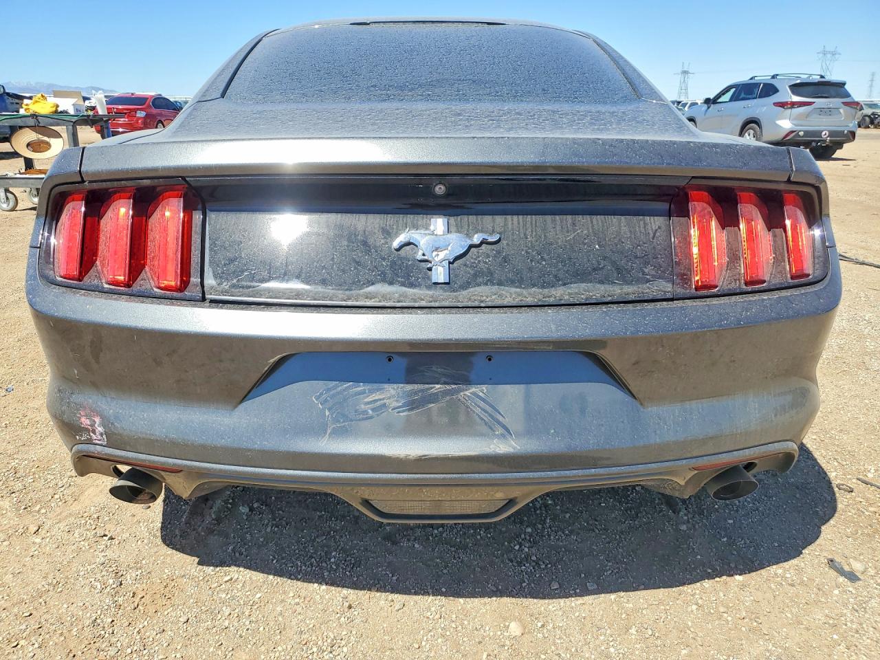 2016 FORD MUSTANG photo 16