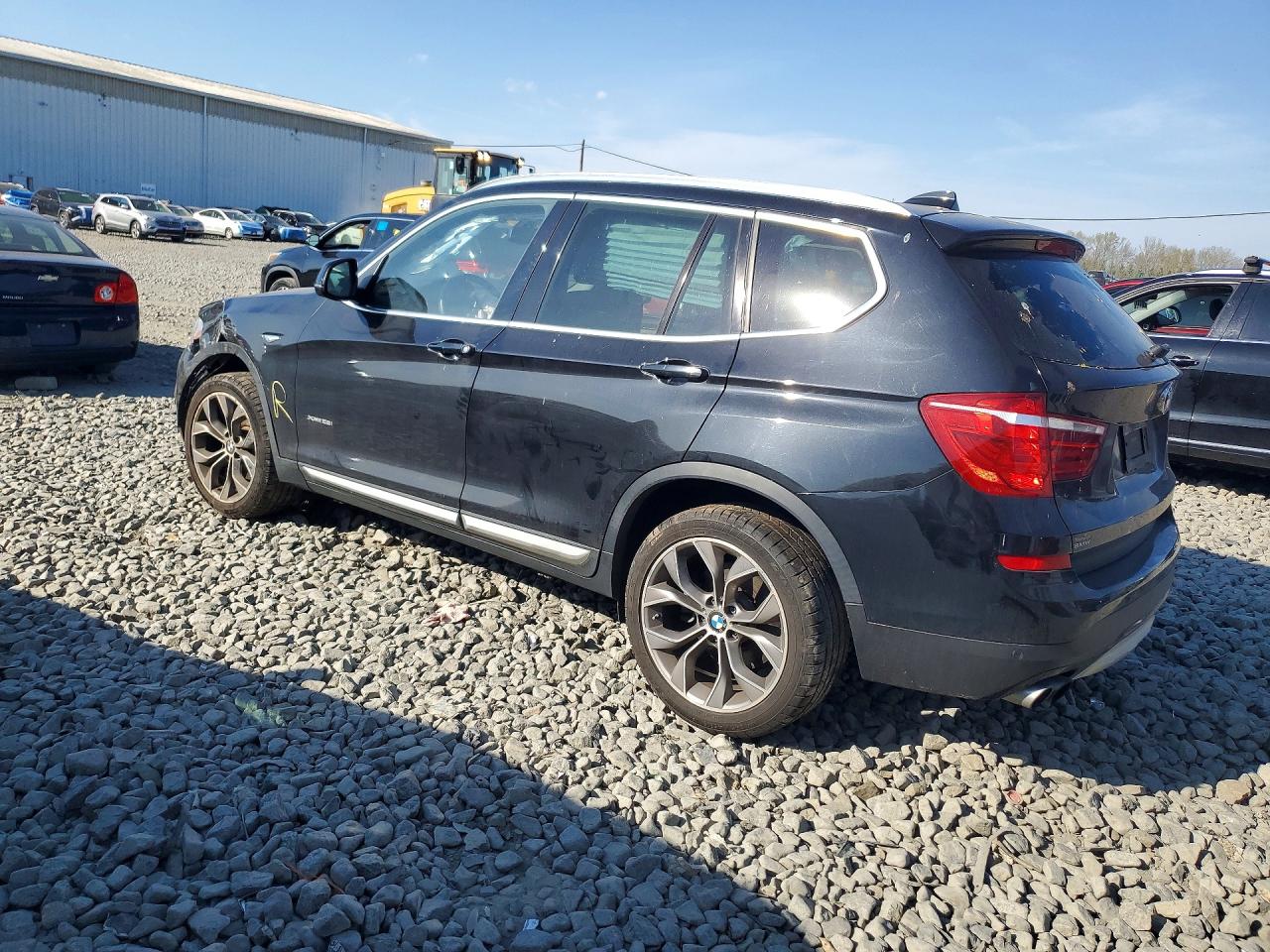 2015 BMW X3 XDRIVE28I photo 3