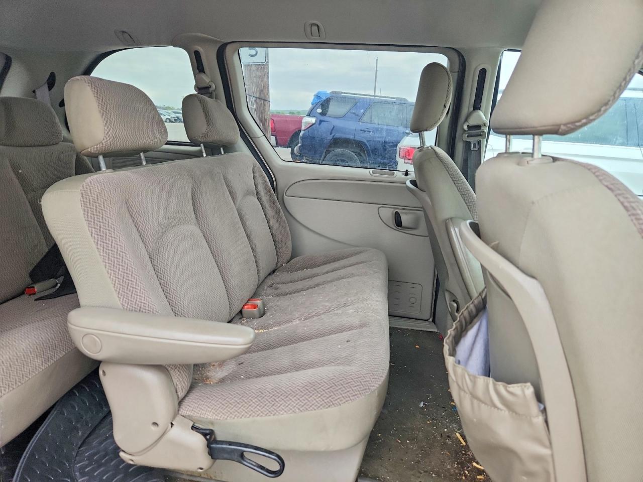 2007 CHRYSLER TOWN & COUNTRY LX photo 31
