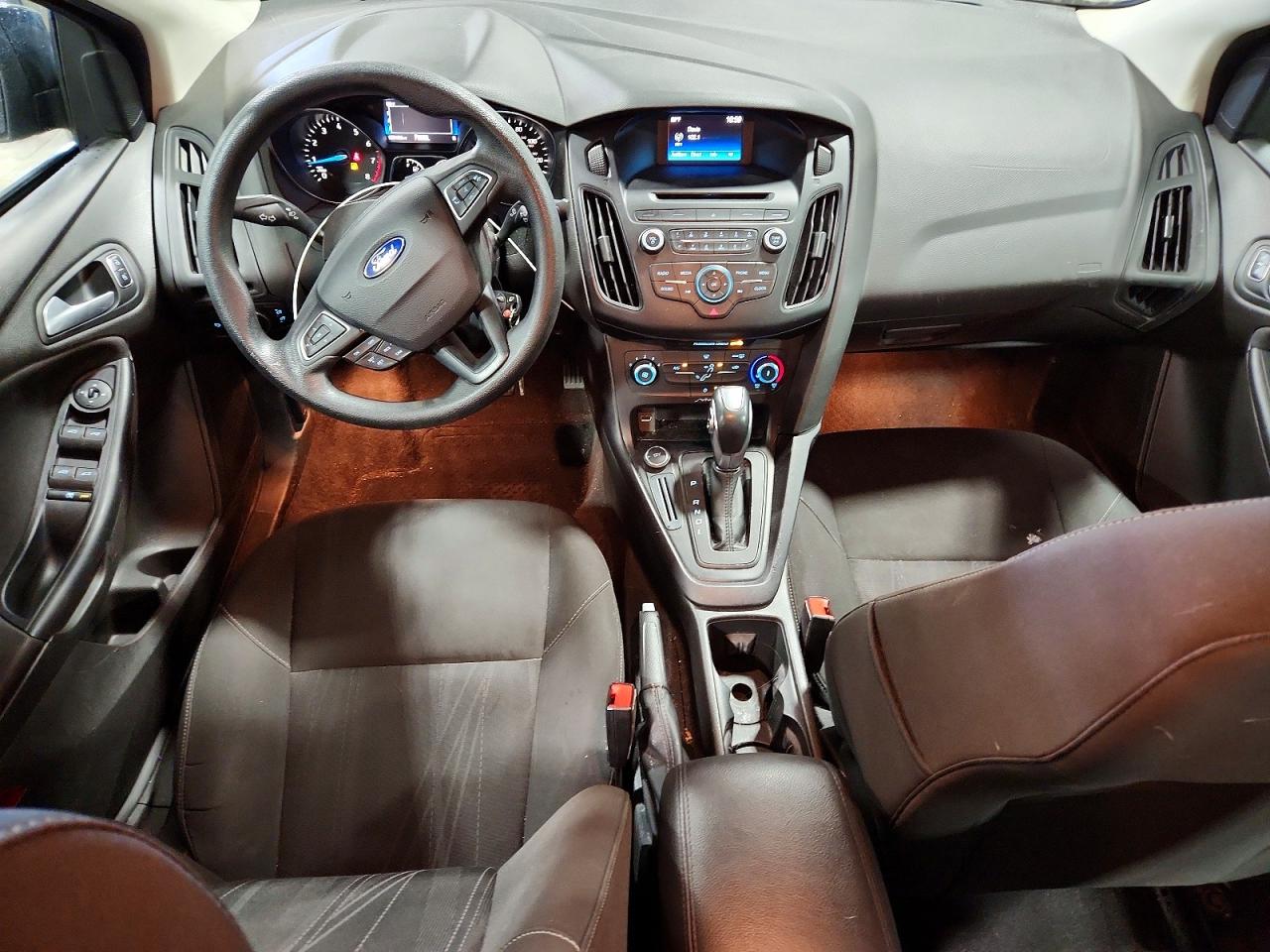 2015 FORD FOCUS SE photo 15
