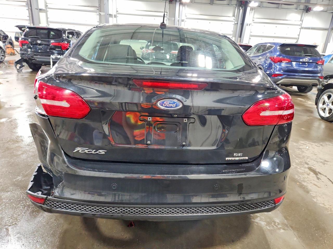 2015 FORD FOCUS SE photo 11