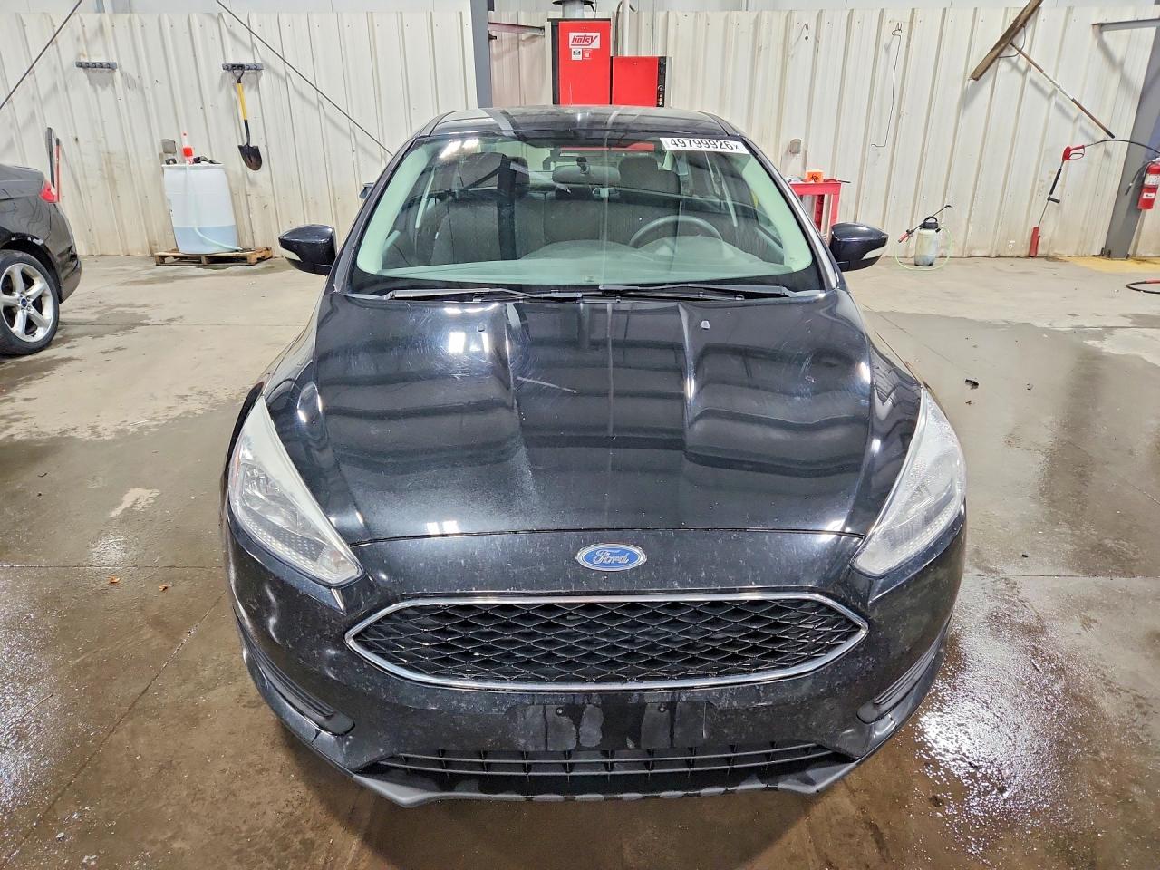 2015 FORD FOCUS SE photo 9