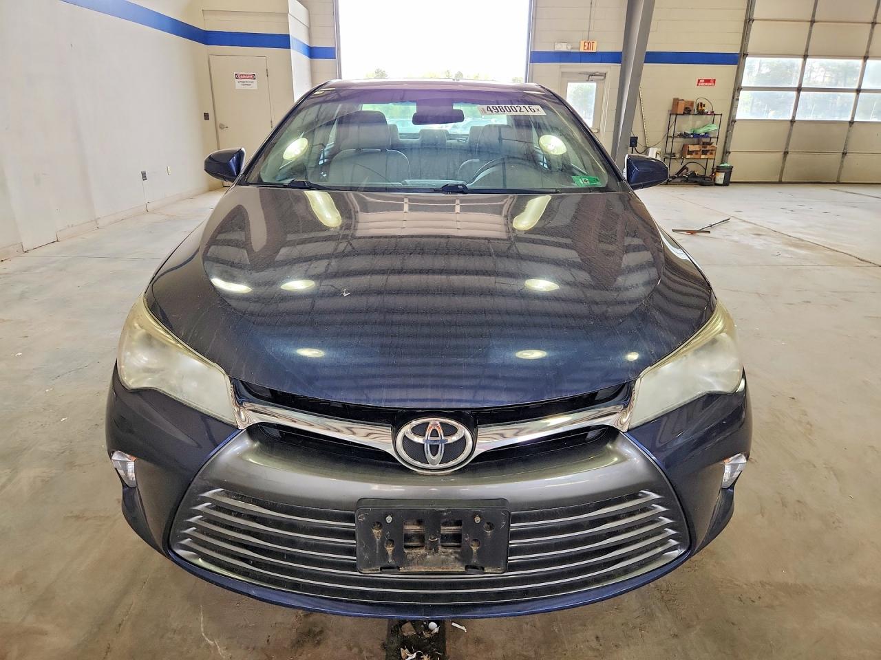 2016 TOYOTA CAMRY LE photo 5