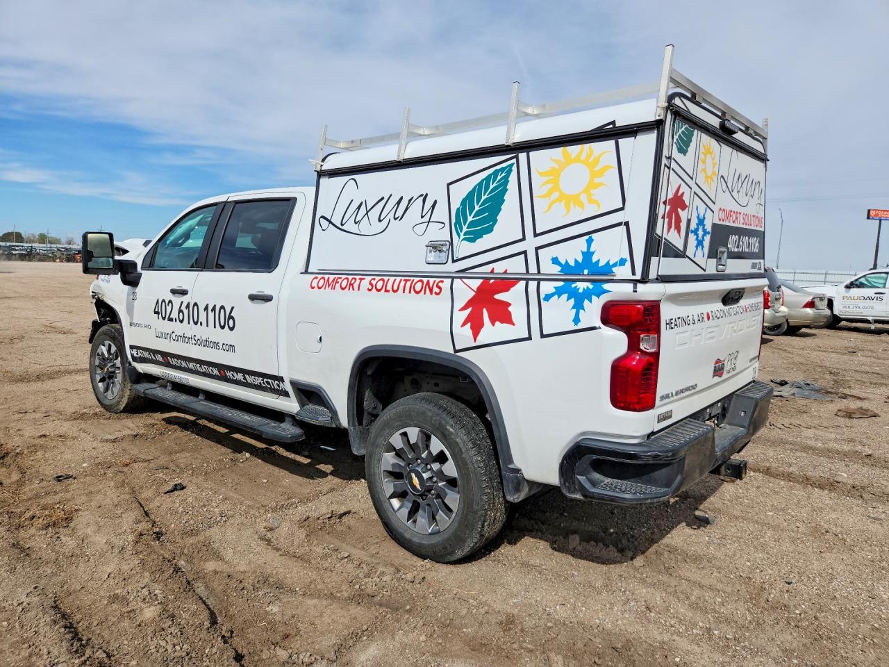 2023 CHEVROLET SILVERADO K2500 CUSTOM photo 2