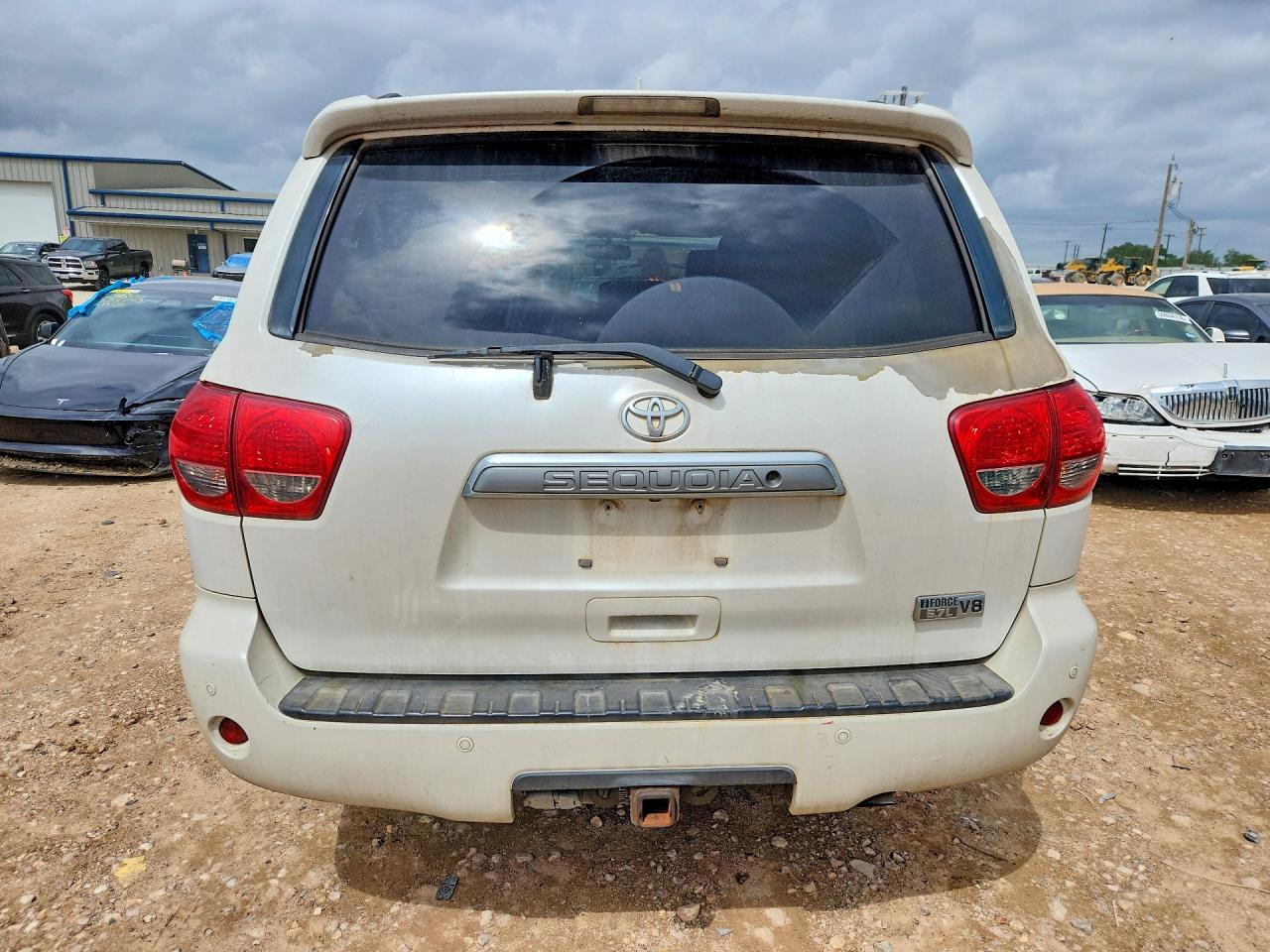 2012 TOYOTA SEQUOIA PLATINUM photo 11