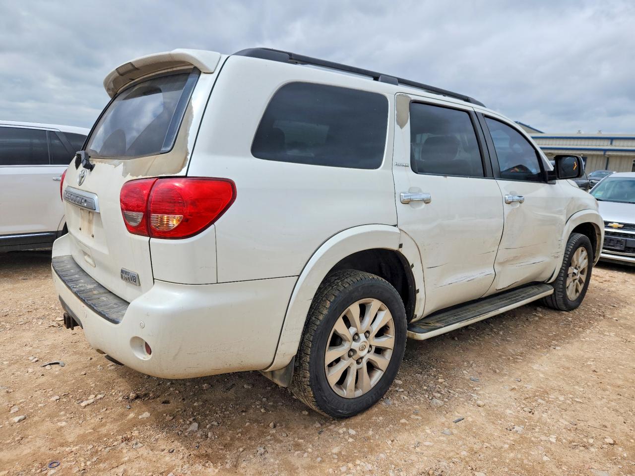 2012 TOYOTA SEQUOIA PLATINUM photo 5