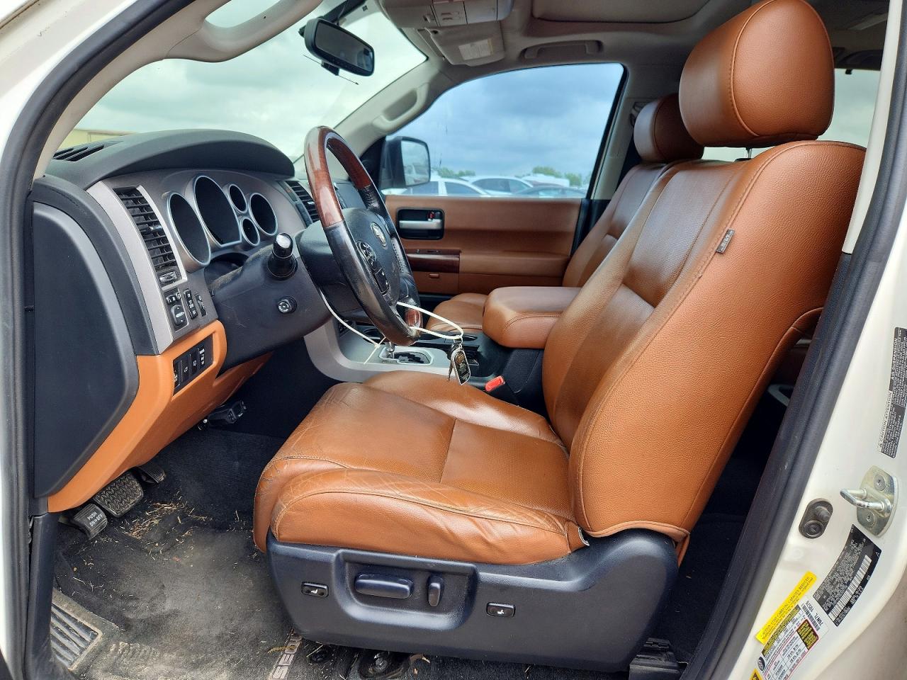 2012 TOYOTA SEQUOIA PLATINUM photo 13